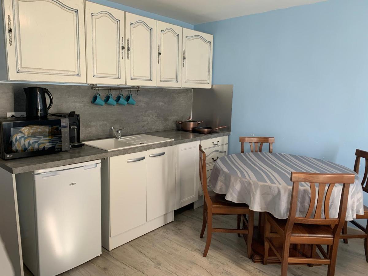 Appartement Sublime Studio au cœur historique de Fréjus Extérieur photo